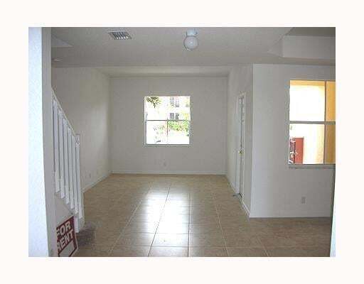 Building Photo - 2928 Hidden Hills Rd