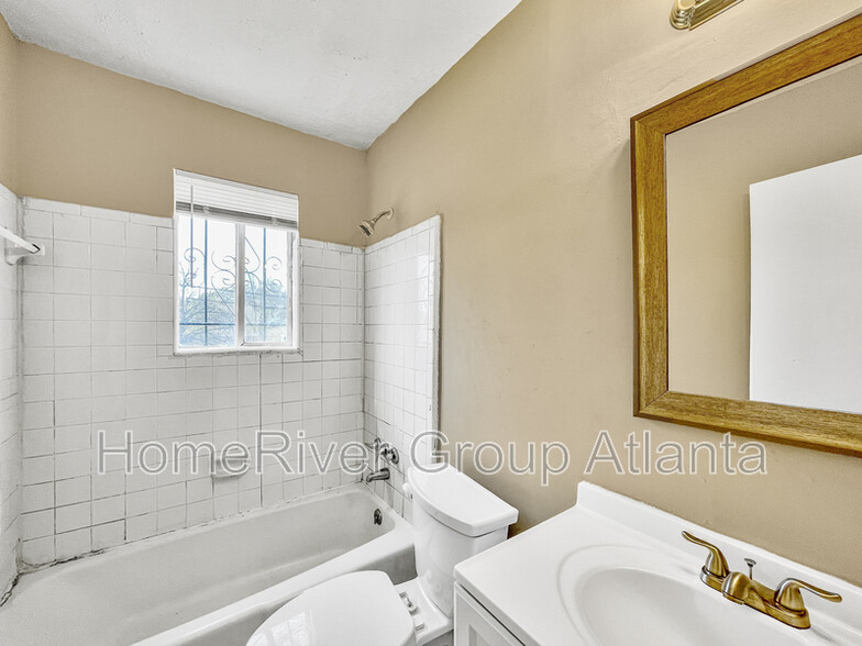 Building Photo - 3600 Indian Creek Way