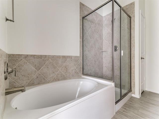 Building Photo - 600 Pollyann Trl