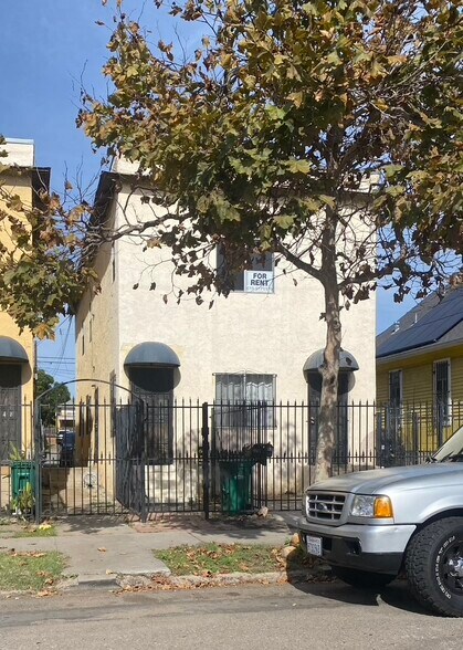 Front entrance - 3050 National Ave