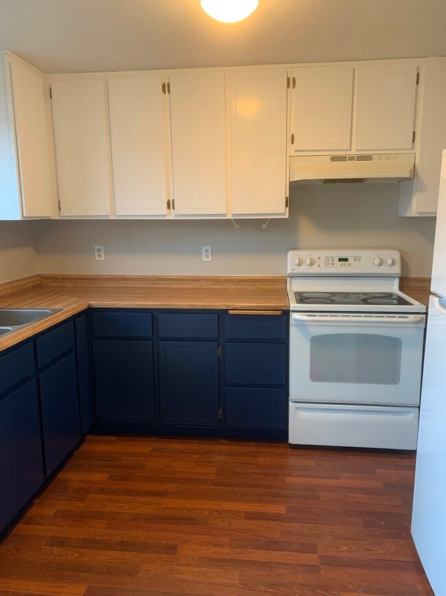 Building Photo - 3868 Imperial Way