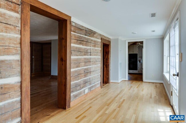 Building Photo - 1522 Oak Hill Ln