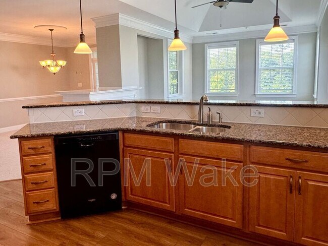 Building Photo - 10411 Rosegate Ct