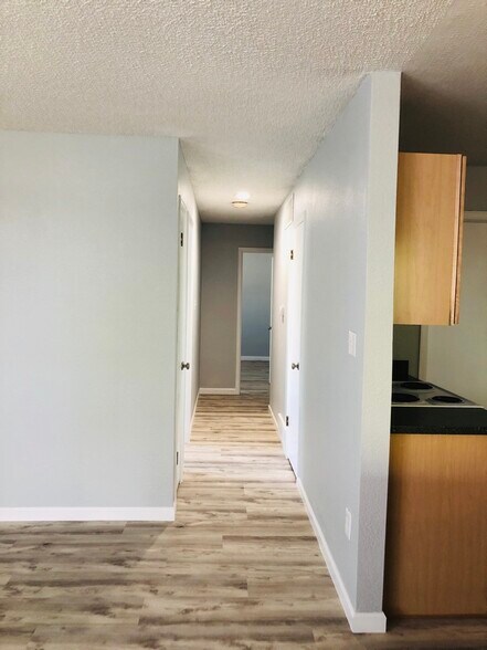 New flooring 2019 in entire unit - 4202 Monroe Dr