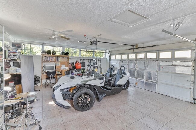 Building Photo - 3112 Oranole Rd