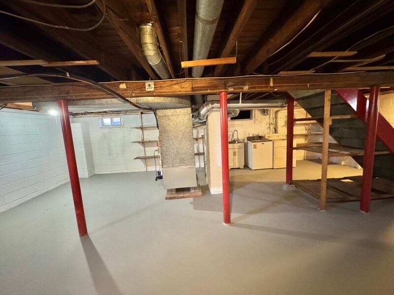 Building Photo - 3 Seymour Ave