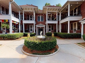 Building Photo - 305 E Ponce de Leon Ave