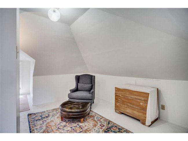 Building Photo - 3521 Girard Ave S