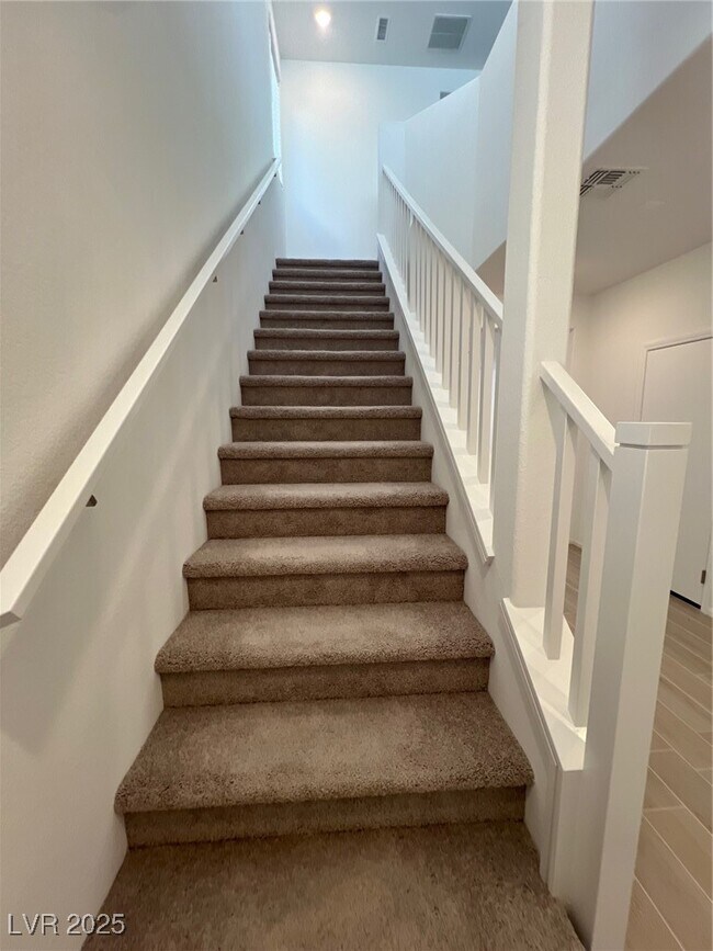 Building Photo - 7470 S Pioneer Way