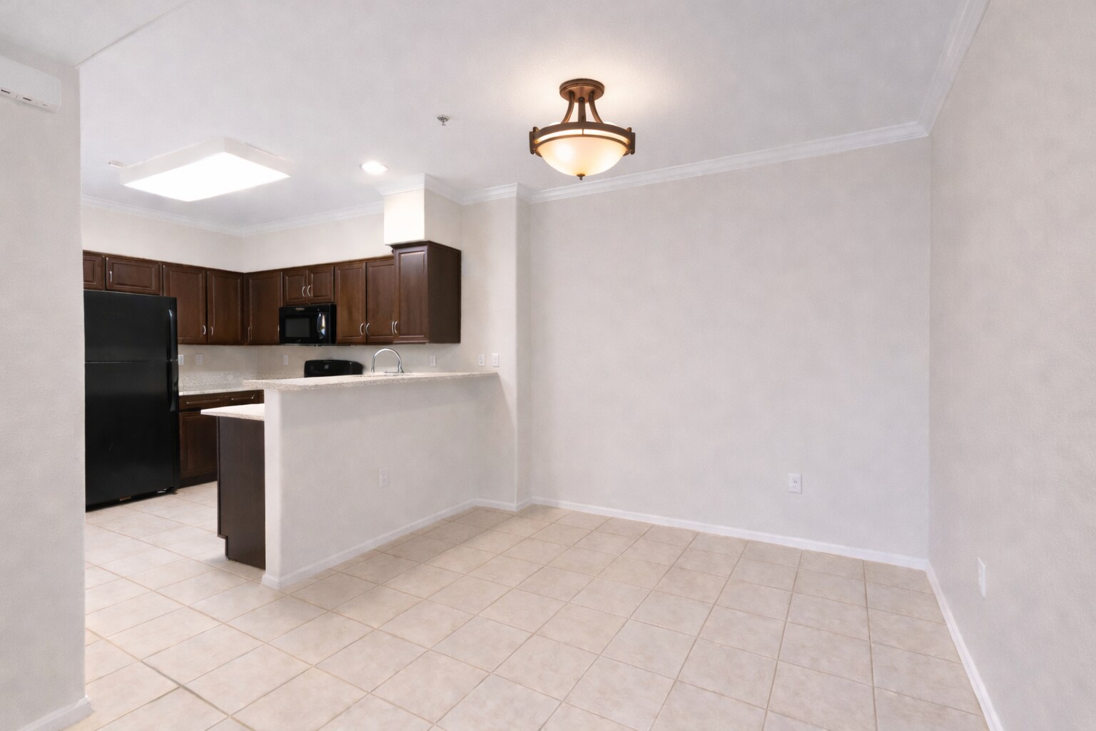 Building Photo - 10410 N Cave Creek Rd