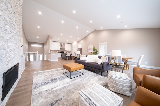 Building Photo - 26391 Preserve Dr