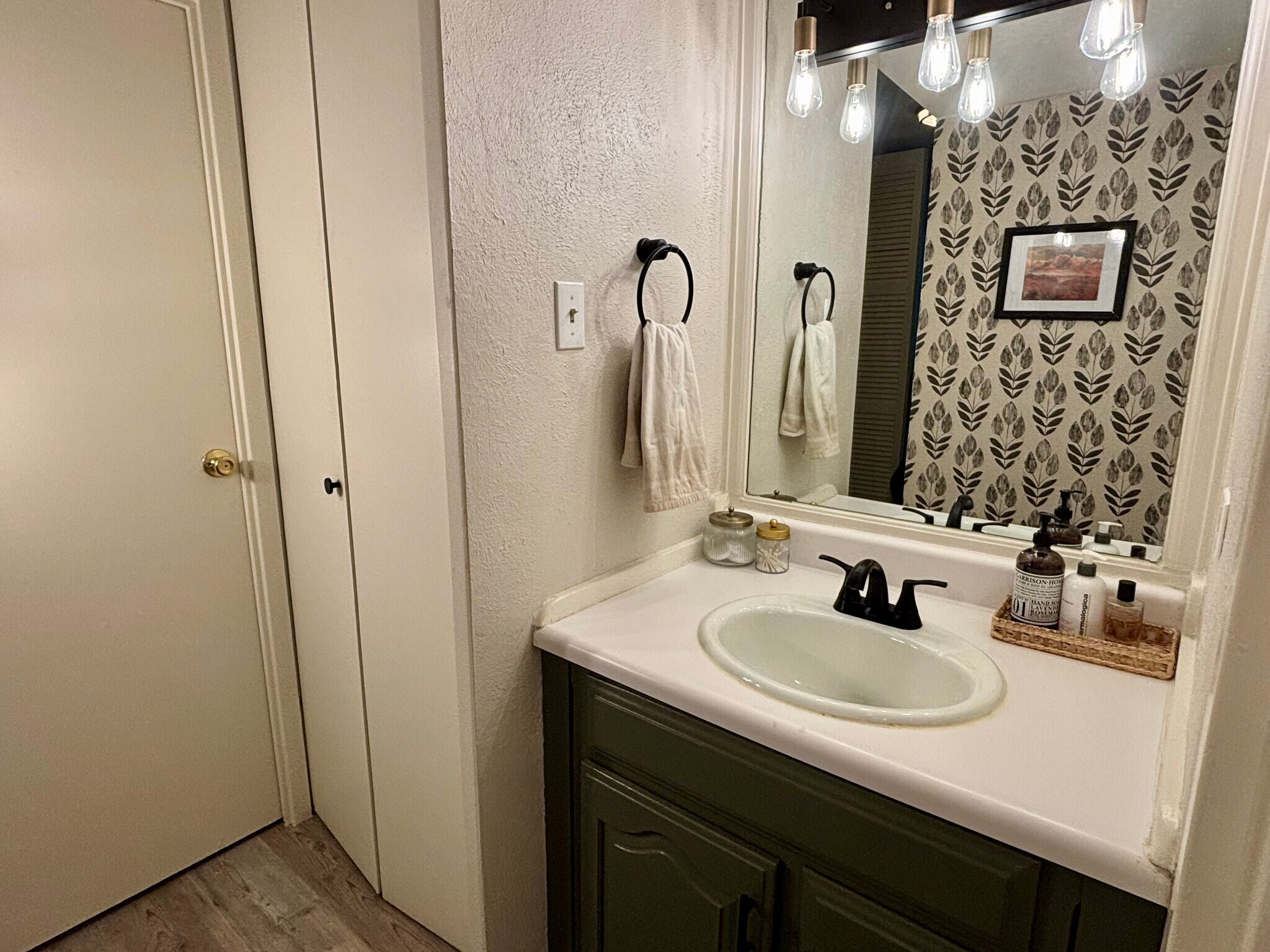 Exterior Bathroom Vanity - 1111 Ash St