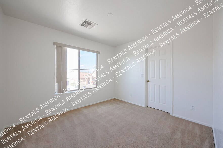 Building Photo - 2763 N 106th Ln