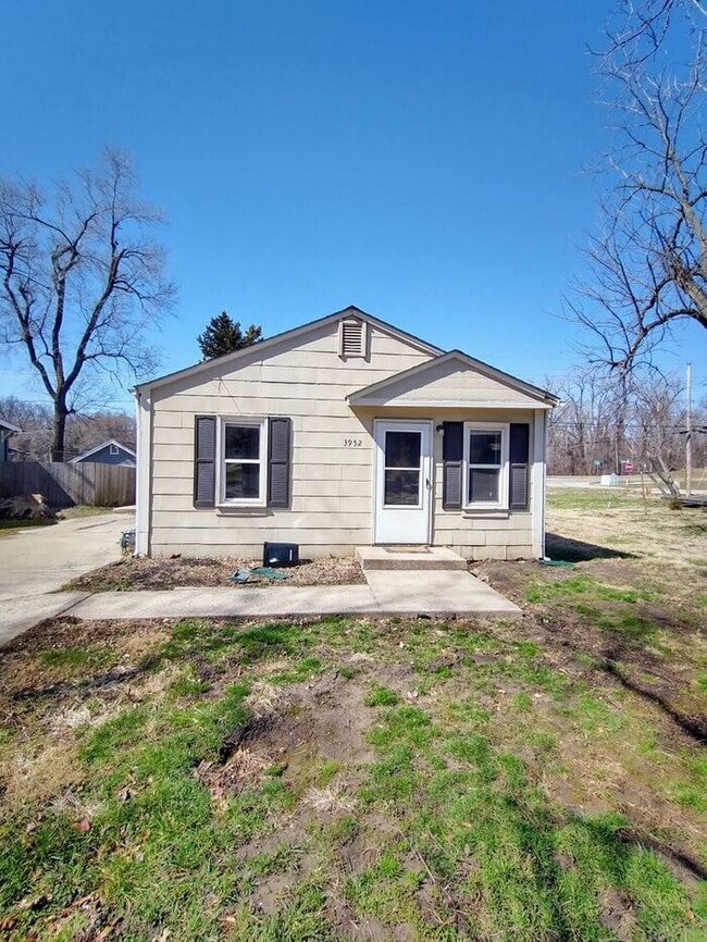 Cute 2 Bedroom Duplex in Kansas City! 3952 N Jackson Ave Kansas City