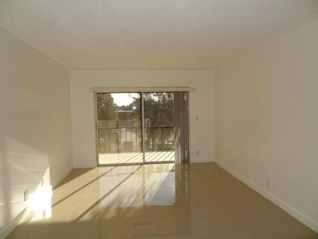 Building Photo - 460 NW 20th St