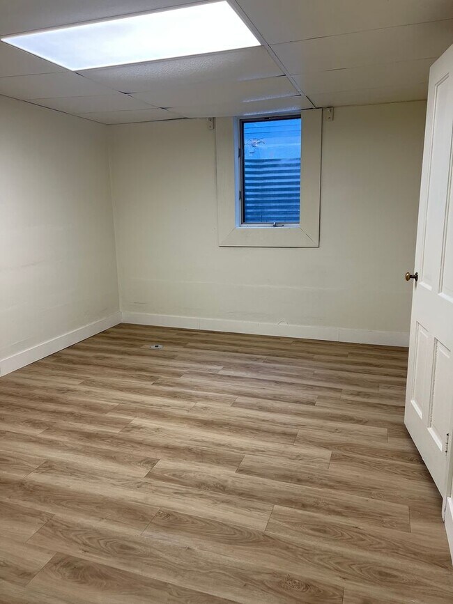 Building Photo - 524 Jefferson Ave