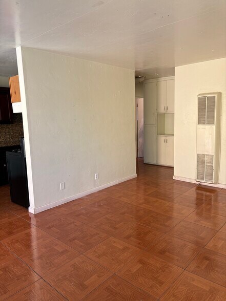 Building Photo - 5073 Sterling Ct