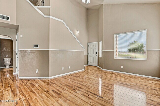 Building Photo - 12121 Zavi Ln
