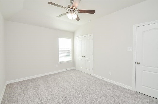 Building Photo - 7402 Sunlit Hbr Dr