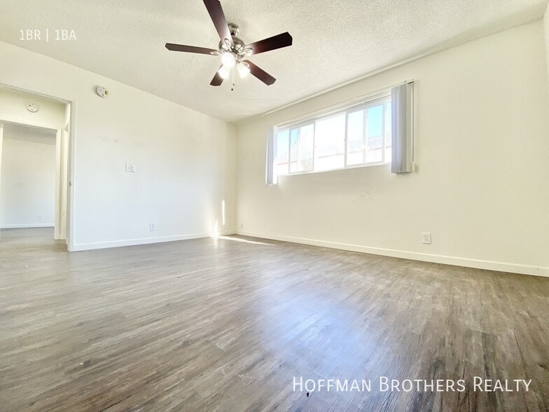 Building Photo - 3438 Mentone Ave