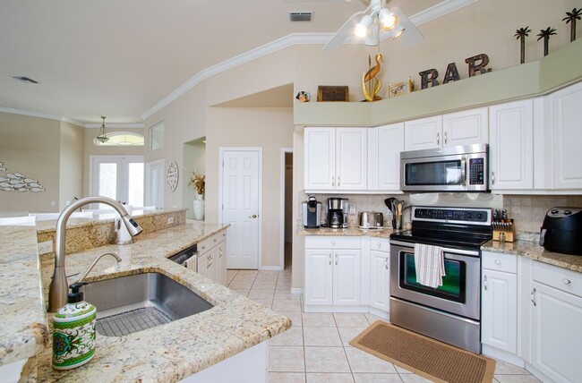 Building Photo - Seabird Villa