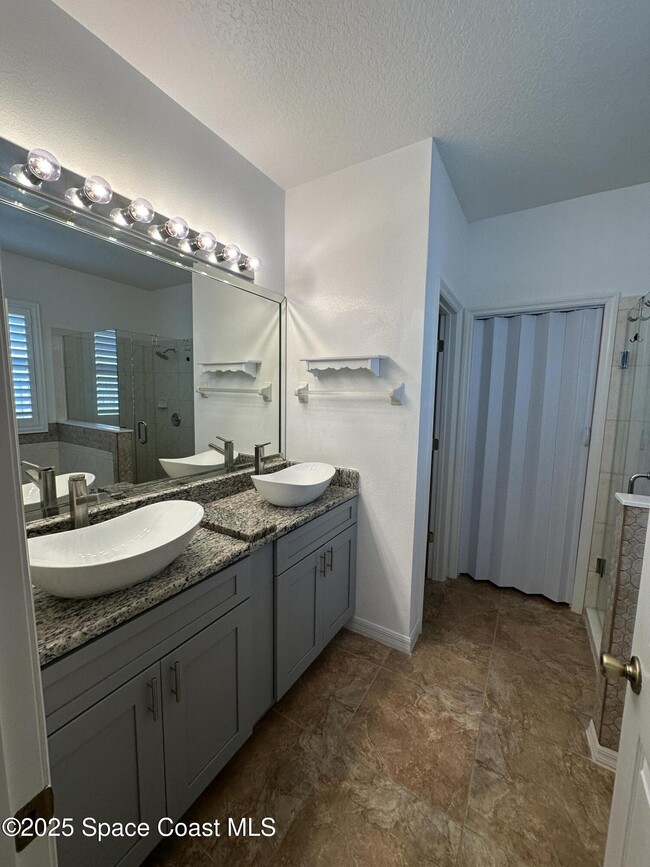 Building Photo - 1354 Enclave Dr