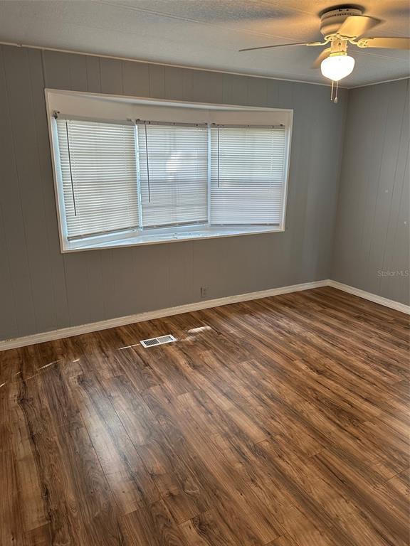 Building Photo - 17110 Live Oak Ln