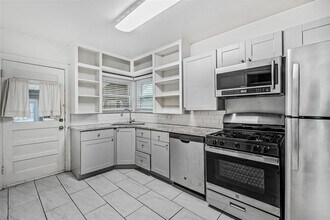 Building Photo - 2802 Dancy St