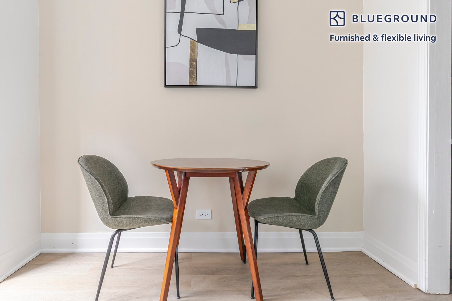 Building Photo - 200 E Chestnut St