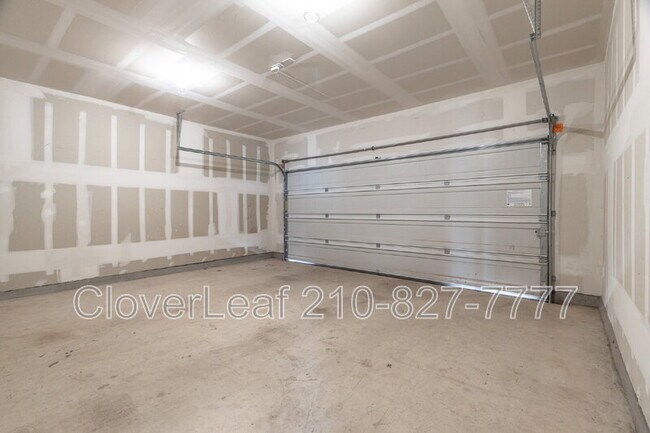 Building Photo - 7415 Corral Smt