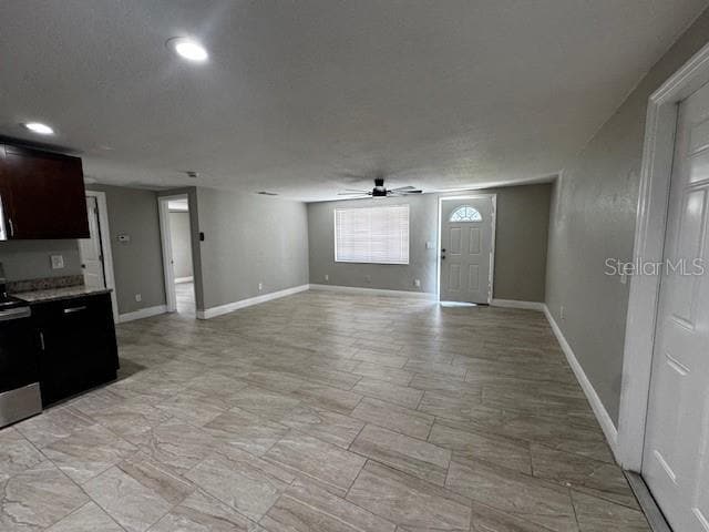 Building Photo - 6421 Kelso Dr
