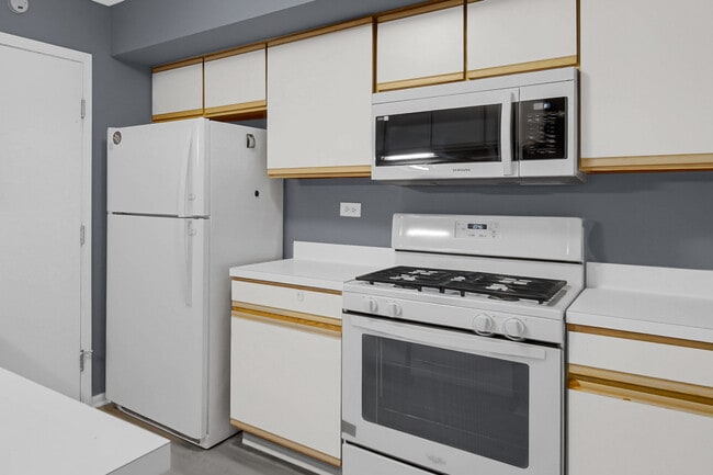 Building Photo - 439 Valley Forge Ct