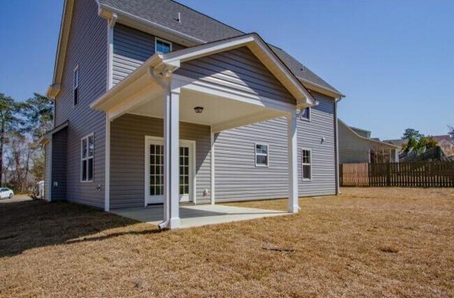 Building Photo - 425 Sedgemoor Rd