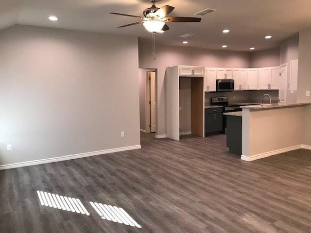 Building Photo - 6045 Jennings Dr