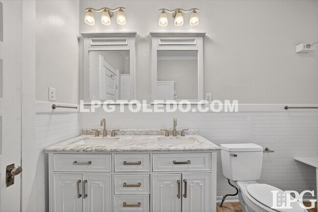 Building Photo - 414 Platt St