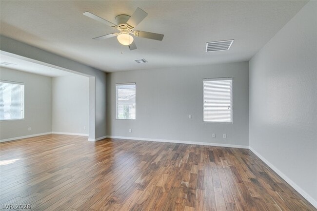 Building Photo - 2609 Chateau Clermont St