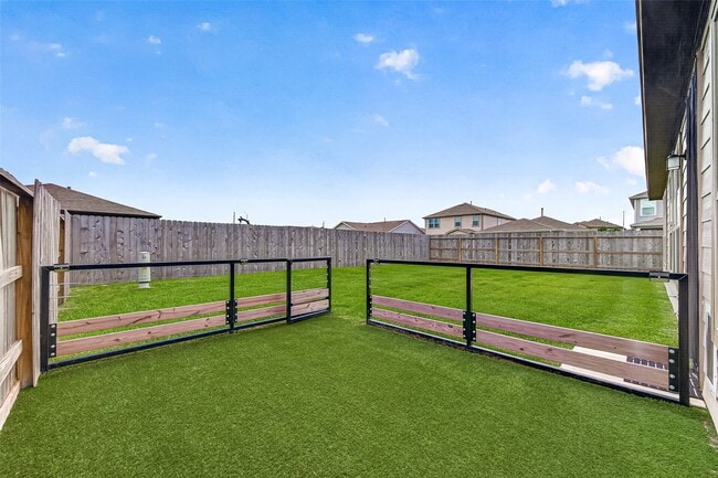 Building Photo - 12602 Blue Jay Dr