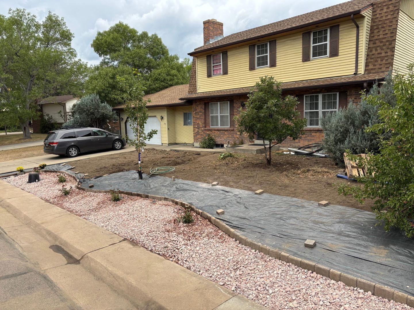 Building Photo - 11065 Pinyon Dr