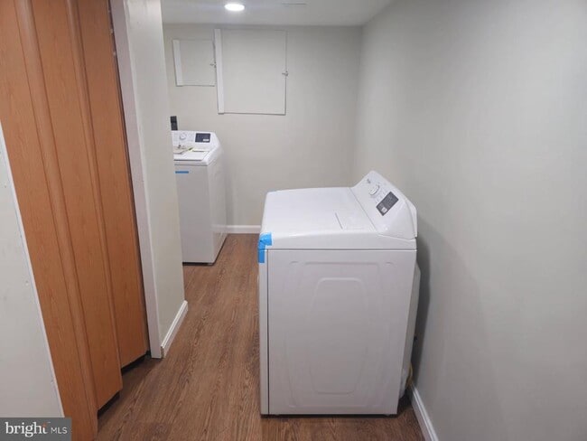 Building Photo - 3914 Gelston Dr