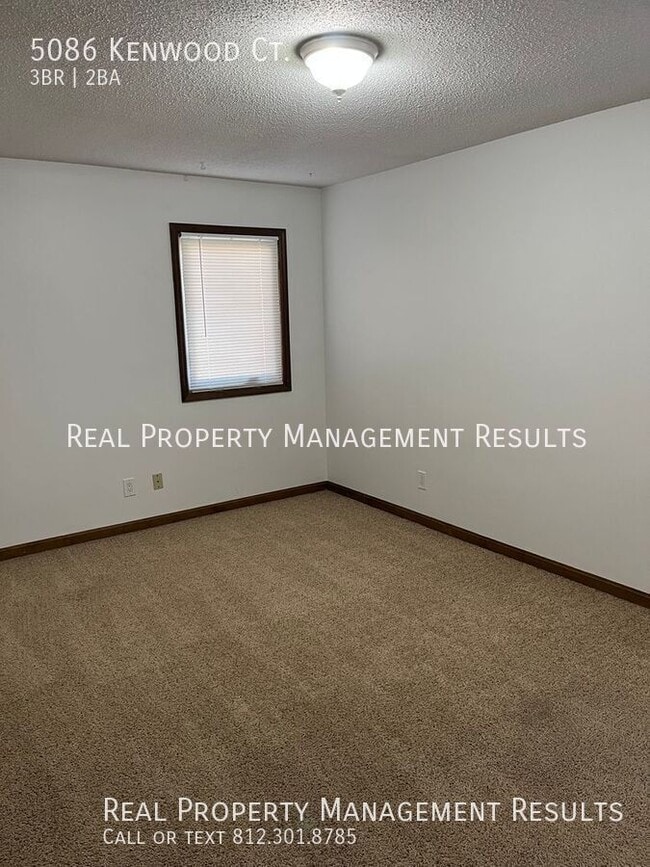 Building Photo - 5086 Kenwood Ct