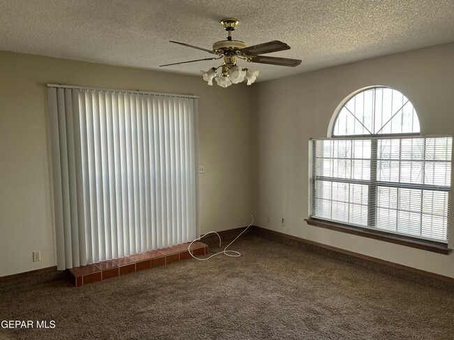 Building Photo - 2601 Jefferson Ave