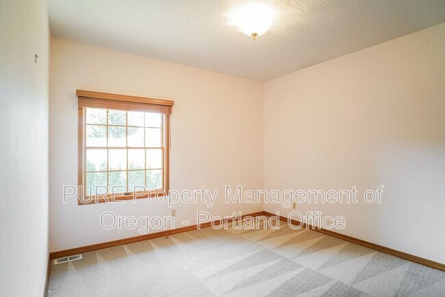 Building Photo - 14020 SW 158th Terrace