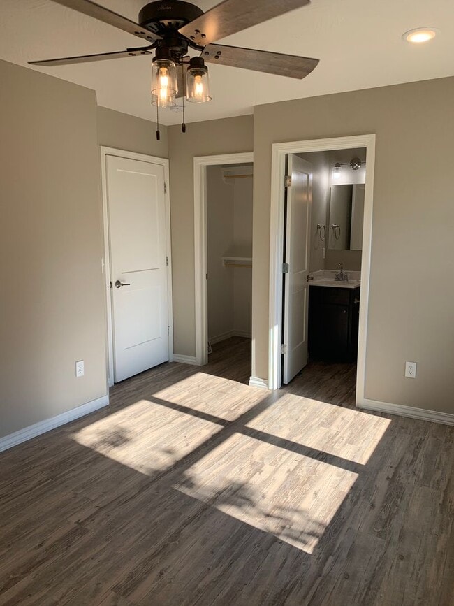 Building Photo - Beautiful Brand New 3 bedroom 2 full bathroom Home with New Everything!