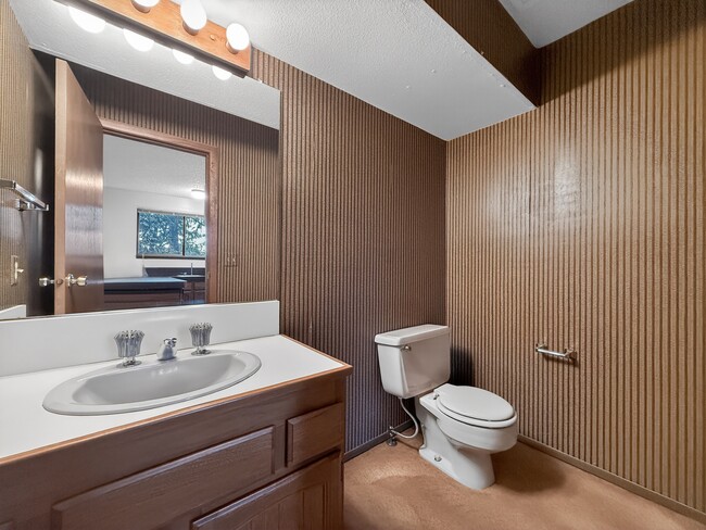 Building Photo - 5333 134th Ave SE