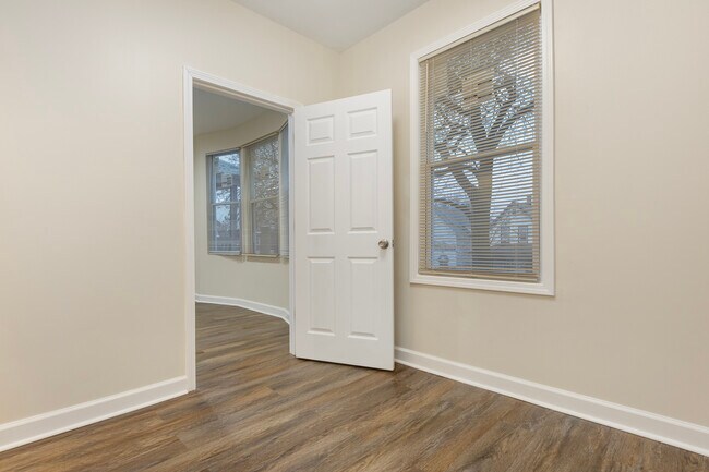 Building Photo - 10747 S Indiana Ave