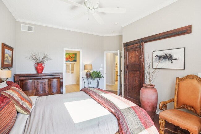 Building Photo - Luxury Riverfront Condo Near Georgetown Square | 2 Bed / 2 Bath with Balcony