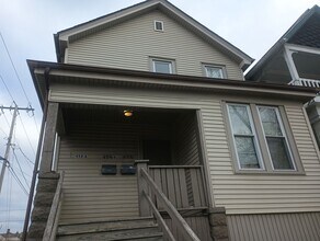 Building Photo - 454 N 28th St
