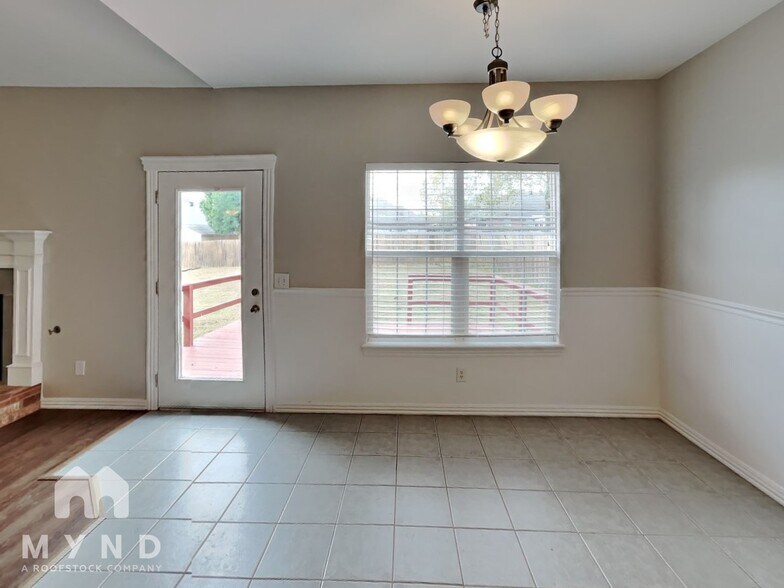 Building Photo - 214 Blake Dr