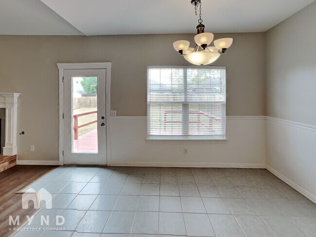 Building Photo - 214 Blake Dr