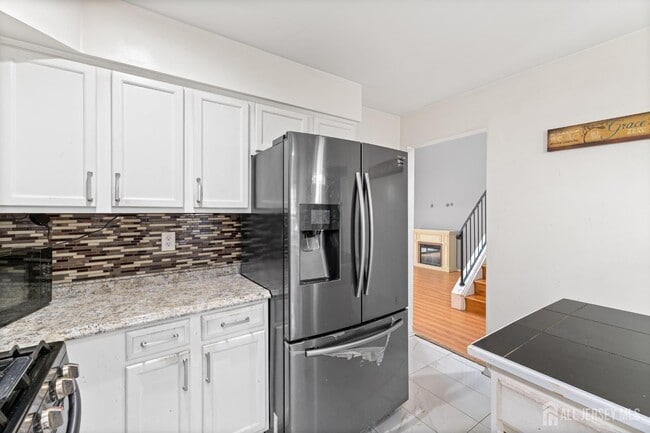 Building Photo - 155 Salem Rd